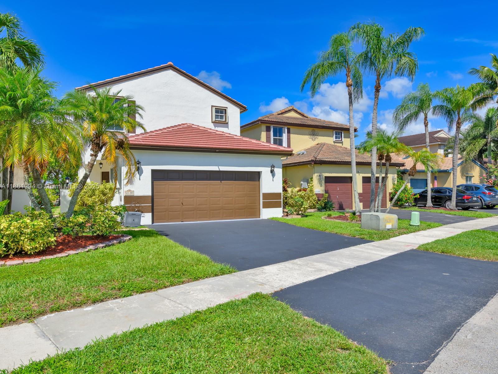Pembroke Pines, Florida, 33029, United States, 3 Bedrooms Bedrooms, ,3 BathroomsBathrooms,Residential,For Sale,1923091