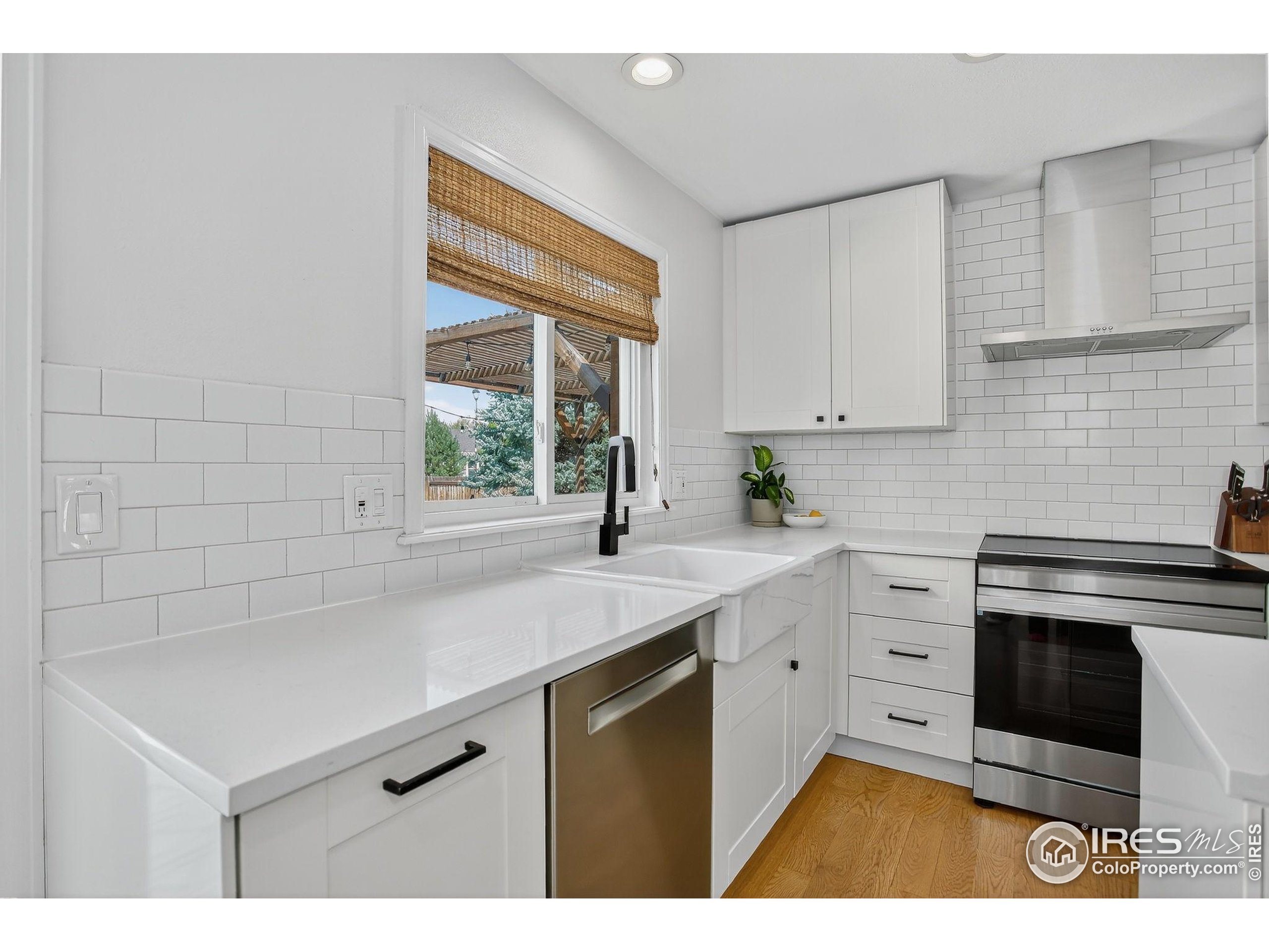 Louisville, Colorado, 80027, United States, 3 Bedrooms Bedrooms, ,2 BathroomsBathrooms,Residential,For Sale,1938542