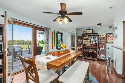 Viola, Wisconsin, 54664, United States, 5 Bedrooms Bedrooms, ,4 BathroomsBathrooms,Residential,For Sale,1974887