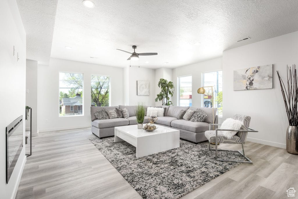 South Salt Lake, Utah, 84115, United States, 3 Bedrooms Bedrooms, ,3 BathroomsBathrooms,Residential,For Sale,1912429