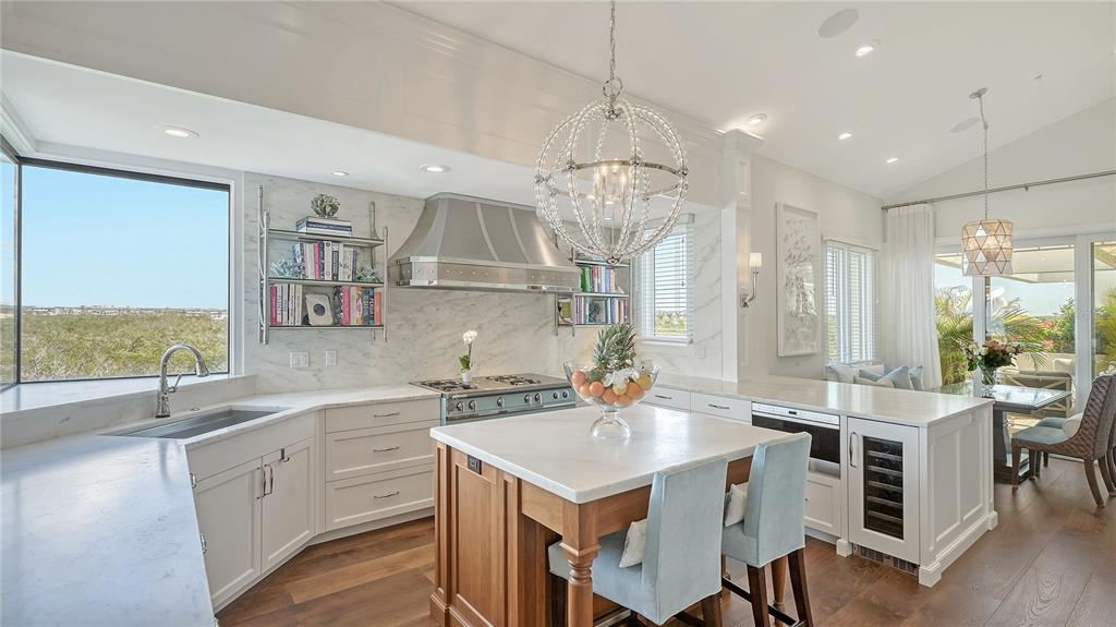 Longboat Key, Florida, 34228, United States, 3 Bedrooms Bedrooms, ,4 BathroomsBathrooms,Residential,For Sale,1777241