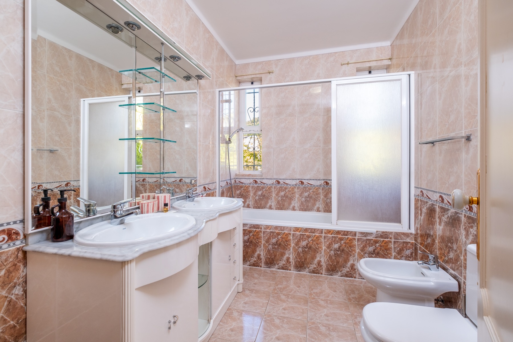  Detached house, 4 bedrooms, for Sale - 物件實景