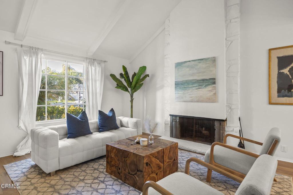 Ventura, California, 93001, United States, 4 Bedrooms Bedrooms, ,3 BathroomsBathrooms,Residential,For Sale,1979248