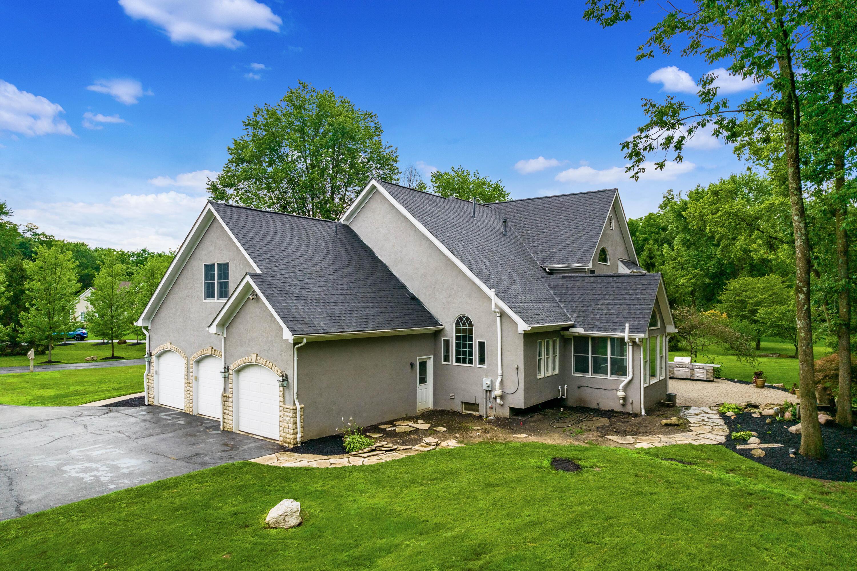 Blacklick, Ohio, 43004, United States, 5 Bedrooms Bedrooms, ,6 BathroomsBathrooms,Residential,For Sale,1895404