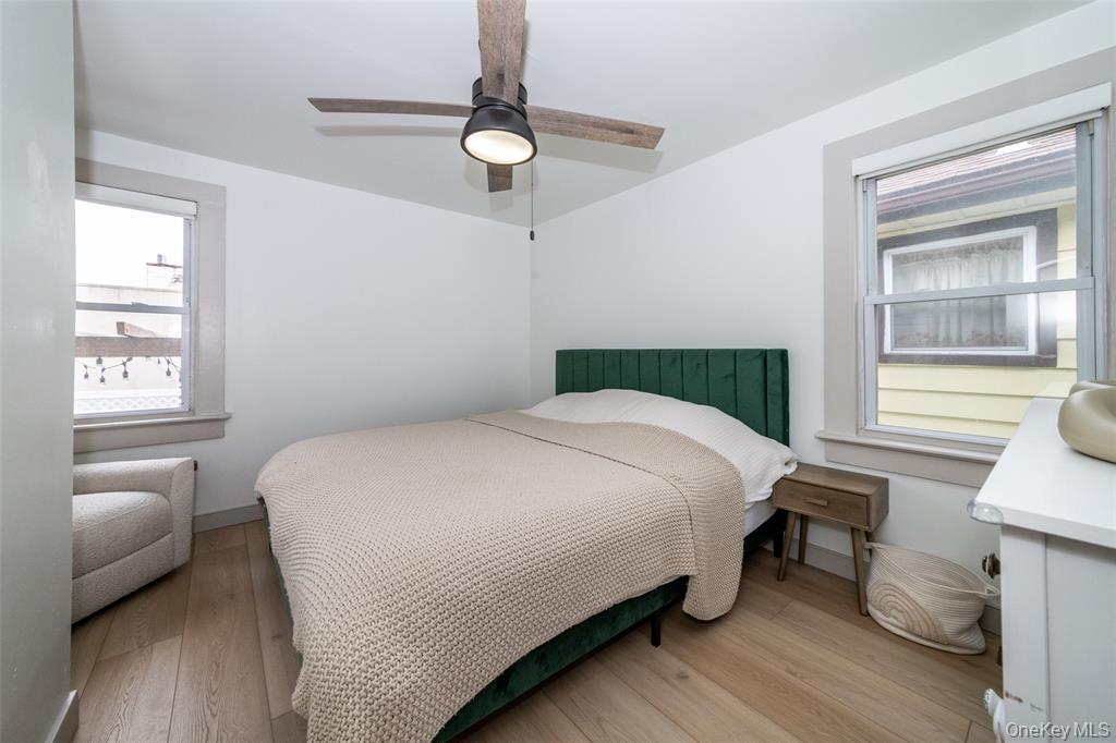 Bronx, New York, 10464, United States, 2 Bedrooms Bedrooms, ,1 BathroomBathrooms,Residential,For Sale,1975027