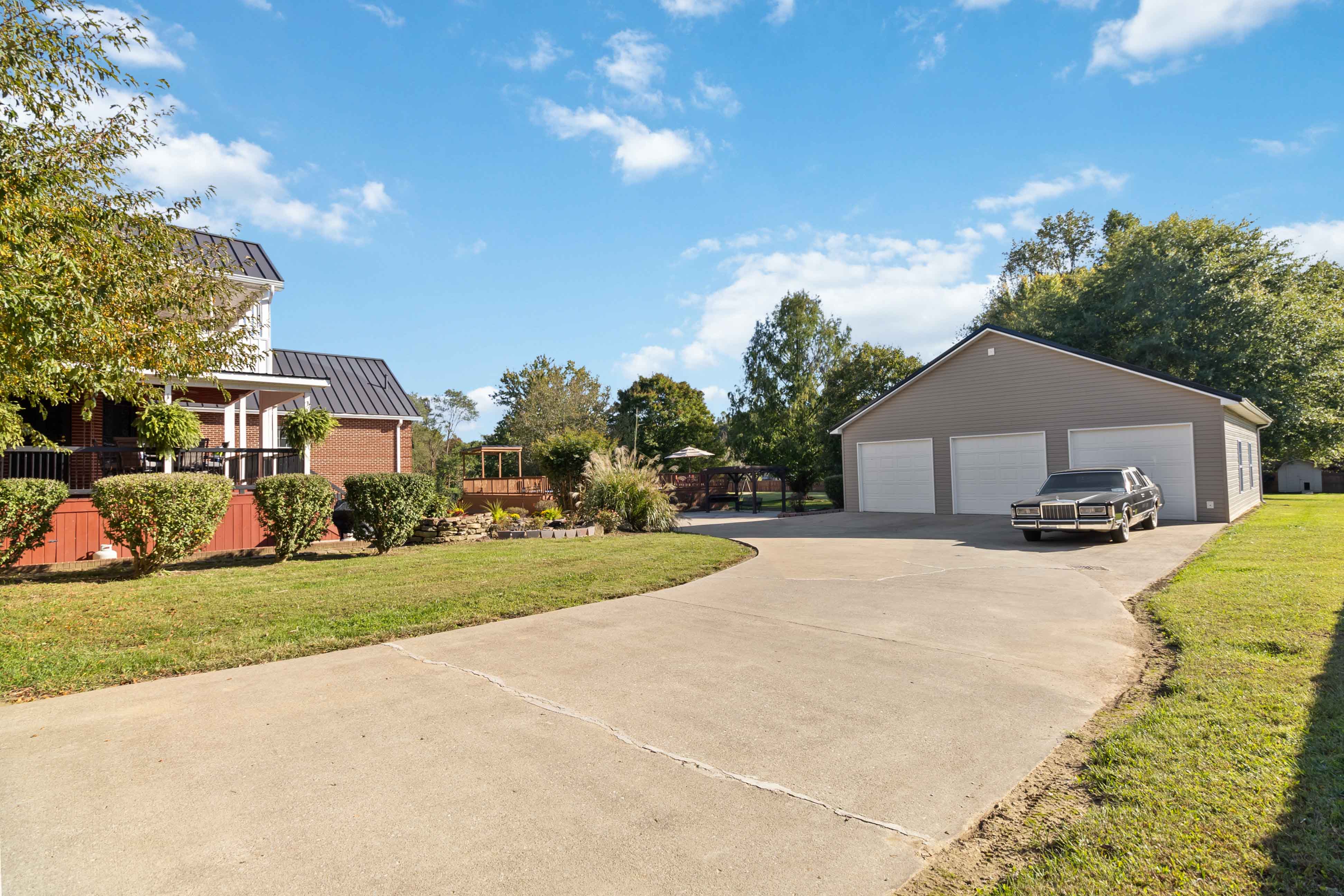 Corbin, Kentucky, 40701, United States, 10 Bedrooms Bedrooms, ,10 BathroomsBathrooms,Residential,For Sale,2045209
