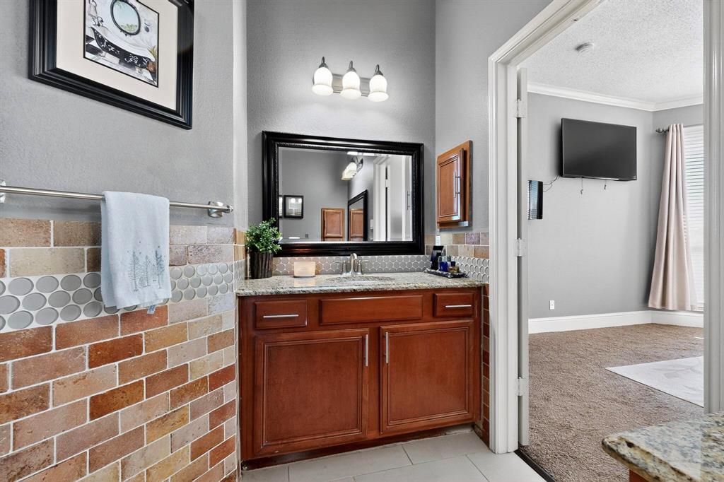 Talty, Texas, 75160, United States, 4 Bedrooms Bedrooms, ,3 BathroomsBathrooms,Residential,For Sale,1981914