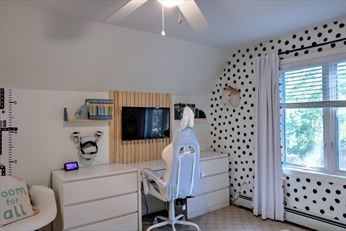 Westford, Massachusetts, 01886, United States, 4 Bedrooms Bedrooms, ,3 BathroomsBathrooms,Residential,For Sale,1980422