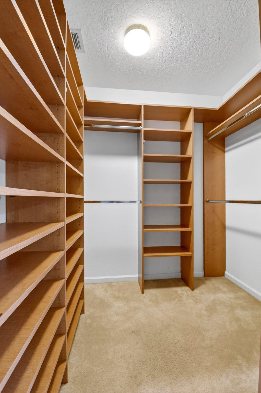 Delray Beach, Florida, 33446, United States, 3 Bedrooms Bedrooms, ,2 BathroomsBathrooms,Residential,For Sale,2003234