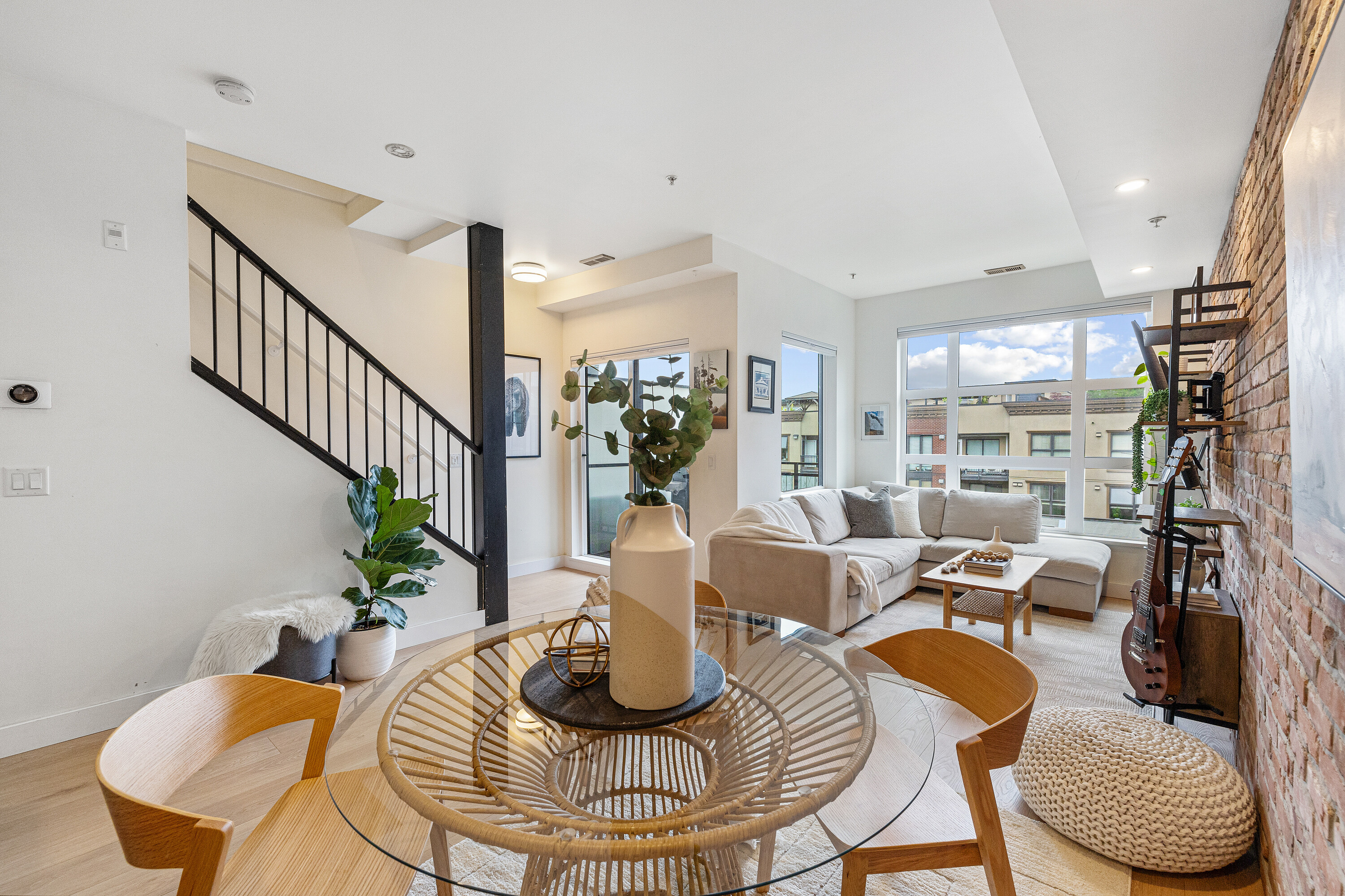 Renovated Porty Moody Townhome - 物件實景