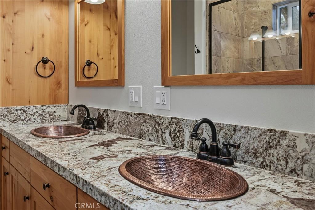 Middletown, California, 95461, United States, 3 Bedrooms Bedrooms, ,2 BathroomsBathrooms,Residential,For Sale,2006126