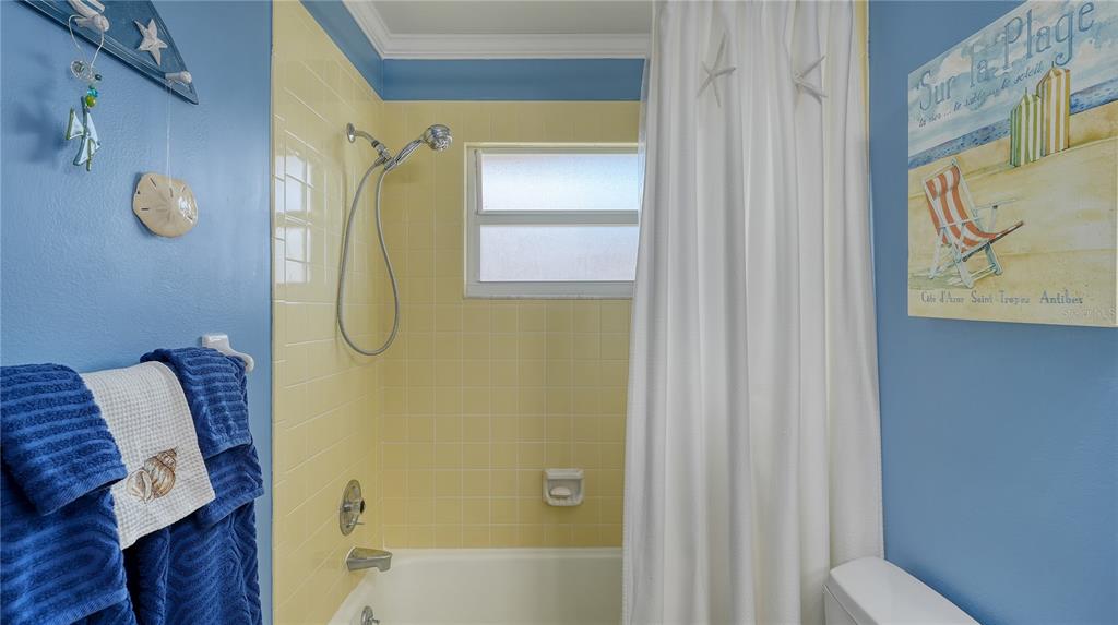 Bradenton, Florida, 34210, United States, 3 Bedrooms Bedrooms, ,2 BathroomsBathrooms,Residential,For Sale,1957049