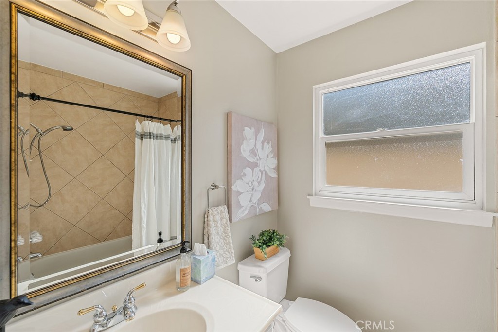 Buena Park, California, 90620, United States, 4 Bedrooms Bedrooms, ,2 BathroomsBathrooms,Residential,For Sale,1987993