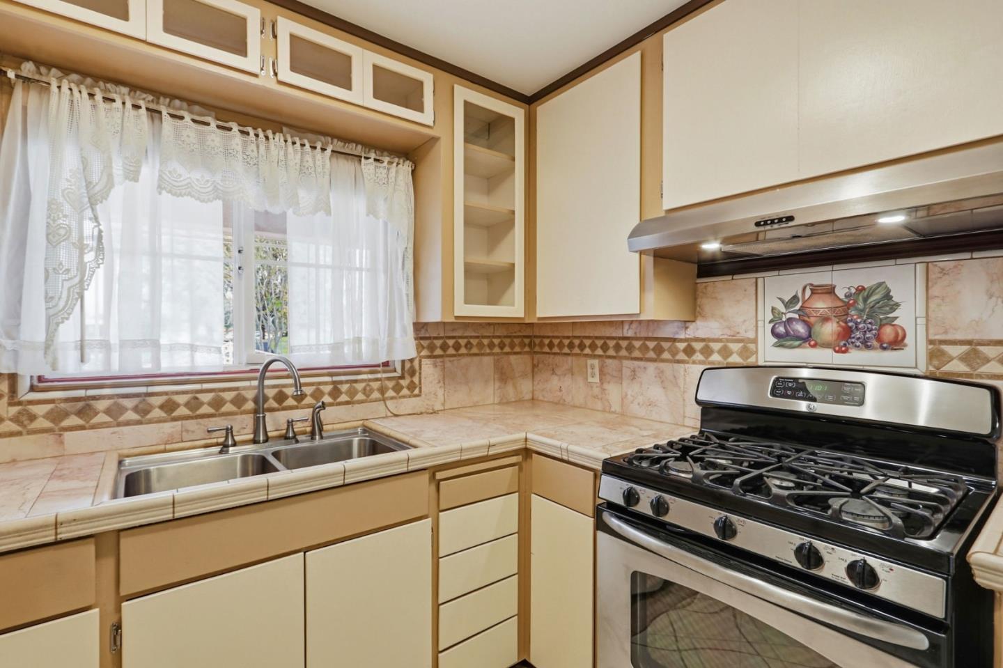 San Jose, California, 95122, United States, 4 Bedrooms Bedrooms, ,3 BathroomsBathrooms,Residential,For Sale,2002018