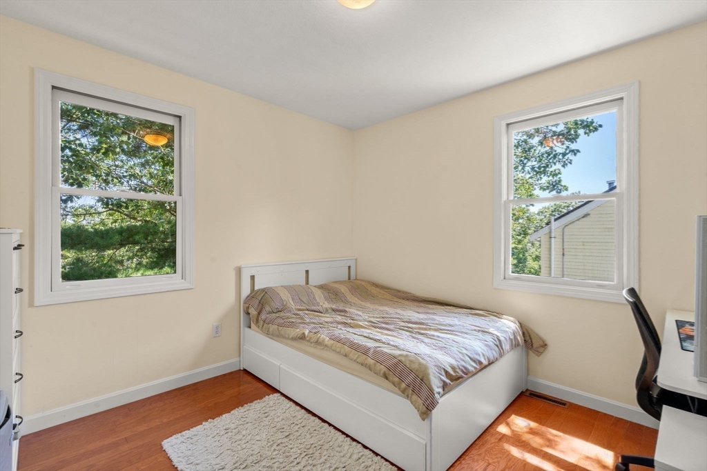 Boston, Massachusetts, 02132, United States, 4 Bedrooms Bedrooms, ,3 BathroomsBathrooms,Residential,For Sale,1874129