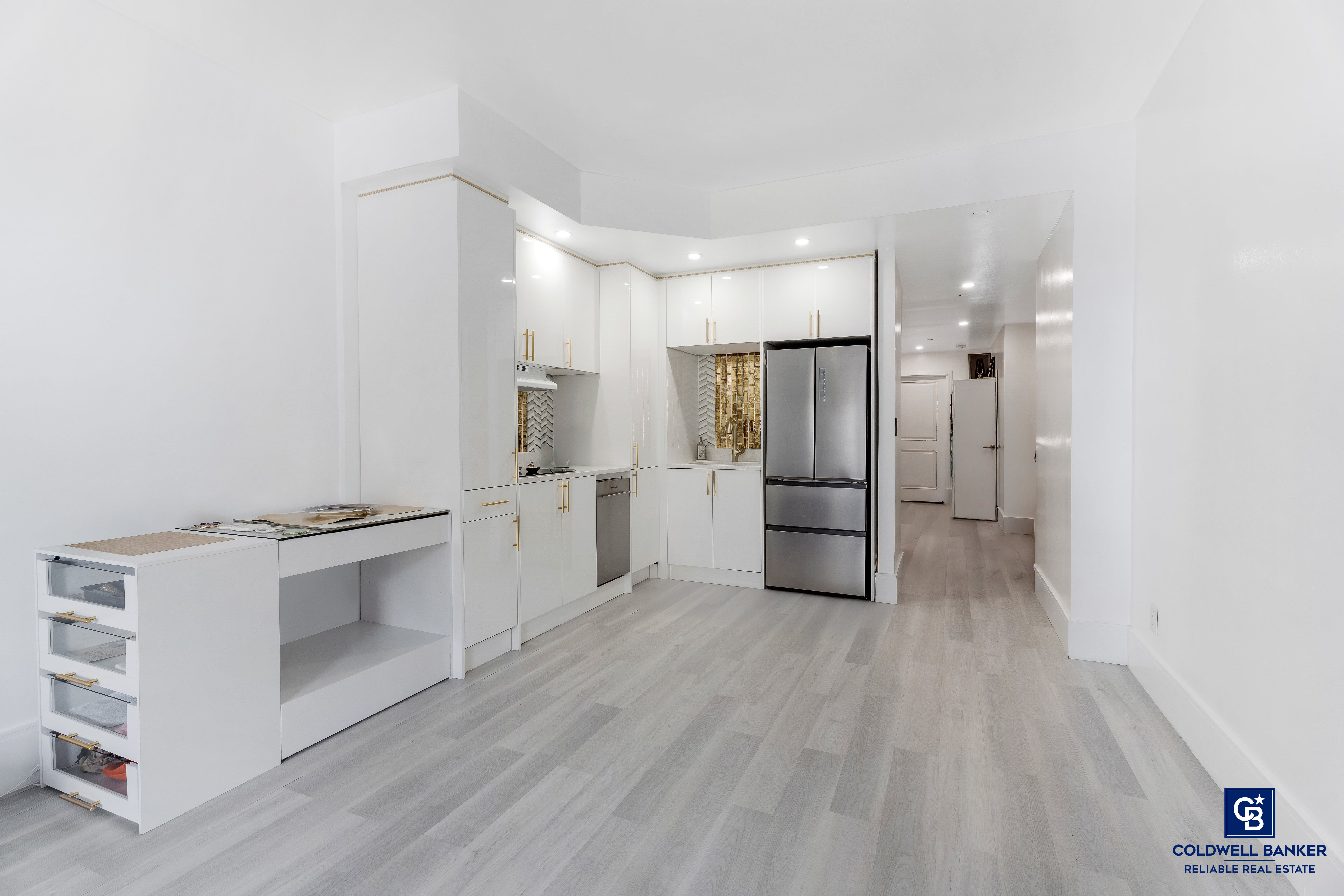 Brooklyn, New York, 11235, United States, 1 Bedroom Bedrooms, ,1 BathroomBathrooms,Residential,For Sale,1818235