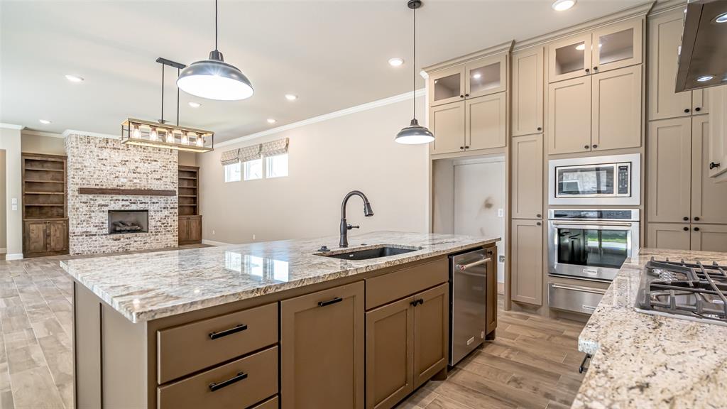 Granbury, Texas, 76048, United States, 3 Bedrooms Bedrooms, ,3 BathroomsBathrooms,Residential,For Sale,1996630