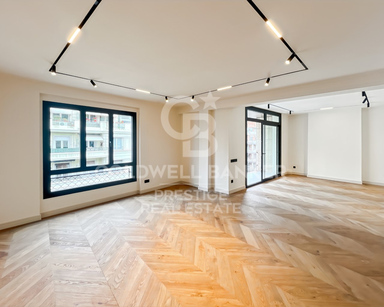 Barcelona, Catalonia, ES, 4 Bedrooms Bedrooms, ,3 BathroomsBathrooms,Residential,For Sale,1805126