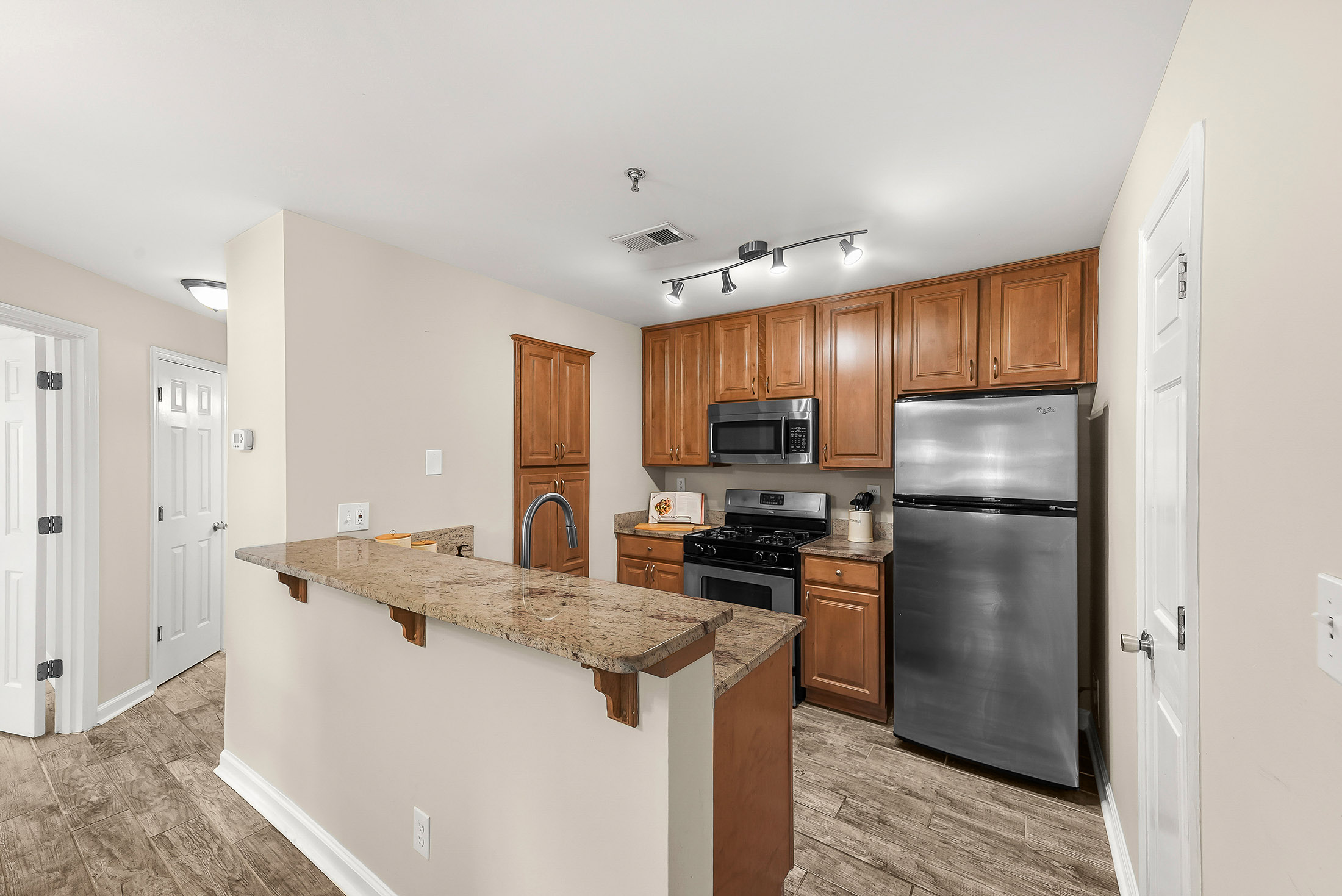  Serene Metro Atlanta Condo Offering Privacy, Comfort and Convenience - 物件實景