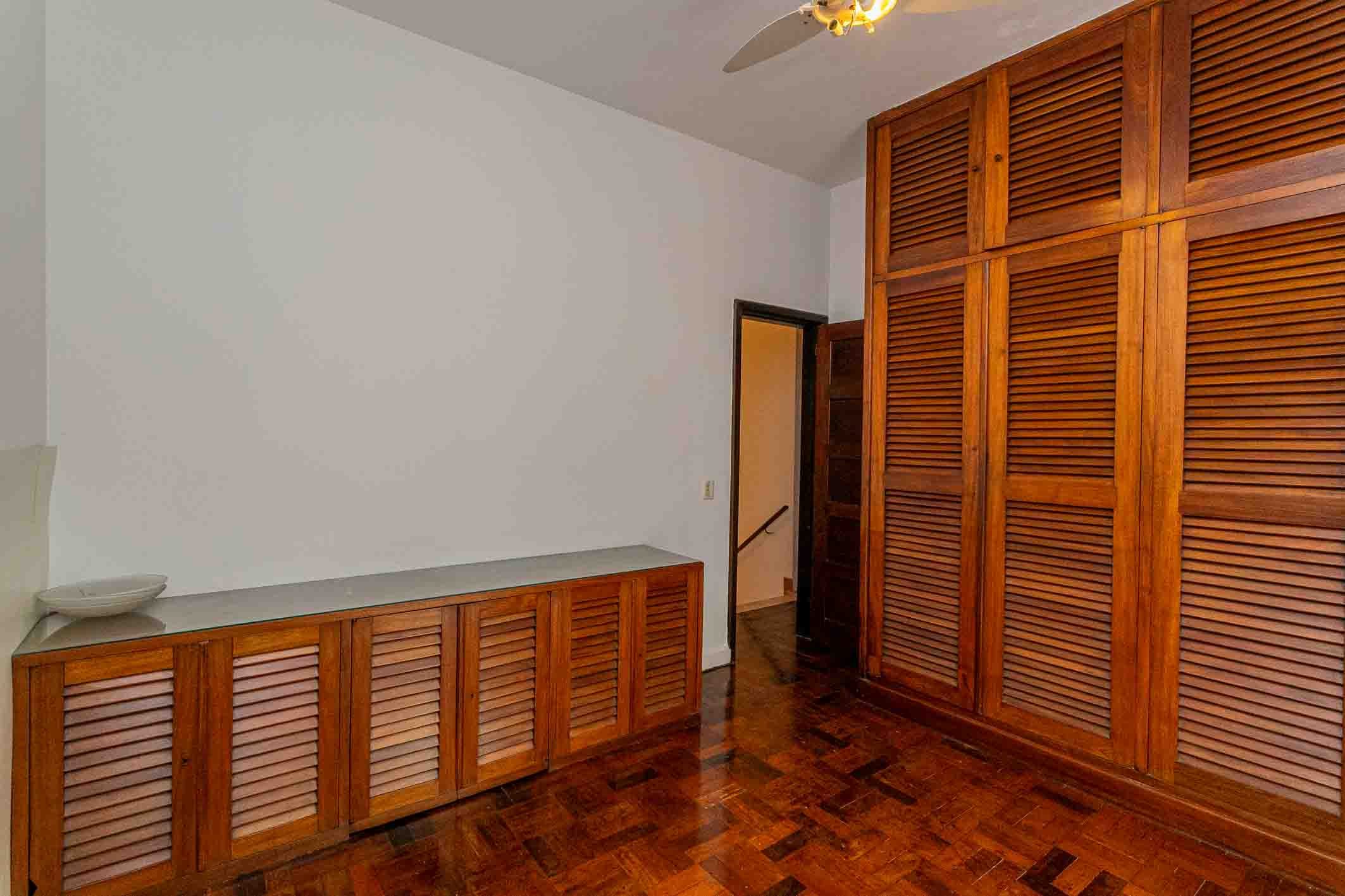  Residence on a quiet street with expansion potential - 物件實景
