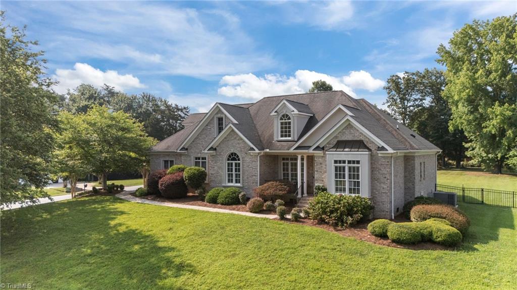 Kernersville, North Carolina, 27284, United States, 4 Bedrooms Bedrooms, ,3 BathroomsBathrooms,Residential,For Sale,1890239