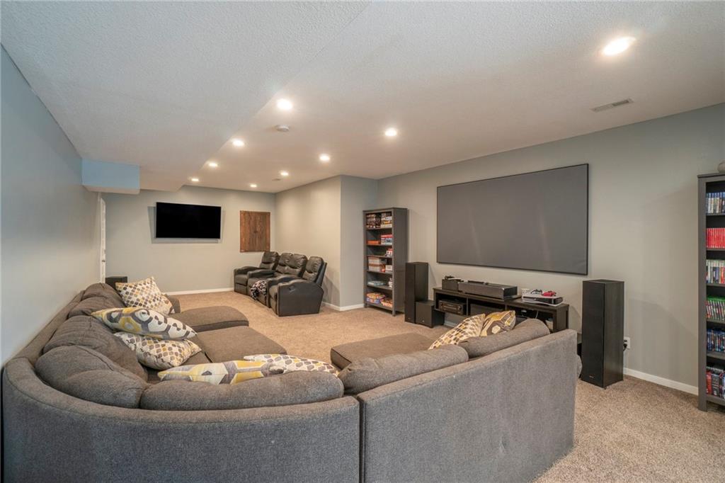 Olathe, Kansas, 66061, United States, 5 Bedrooms Bedrooms, ,5 BathroomsBathrooms,Residential,For Sale,1969307