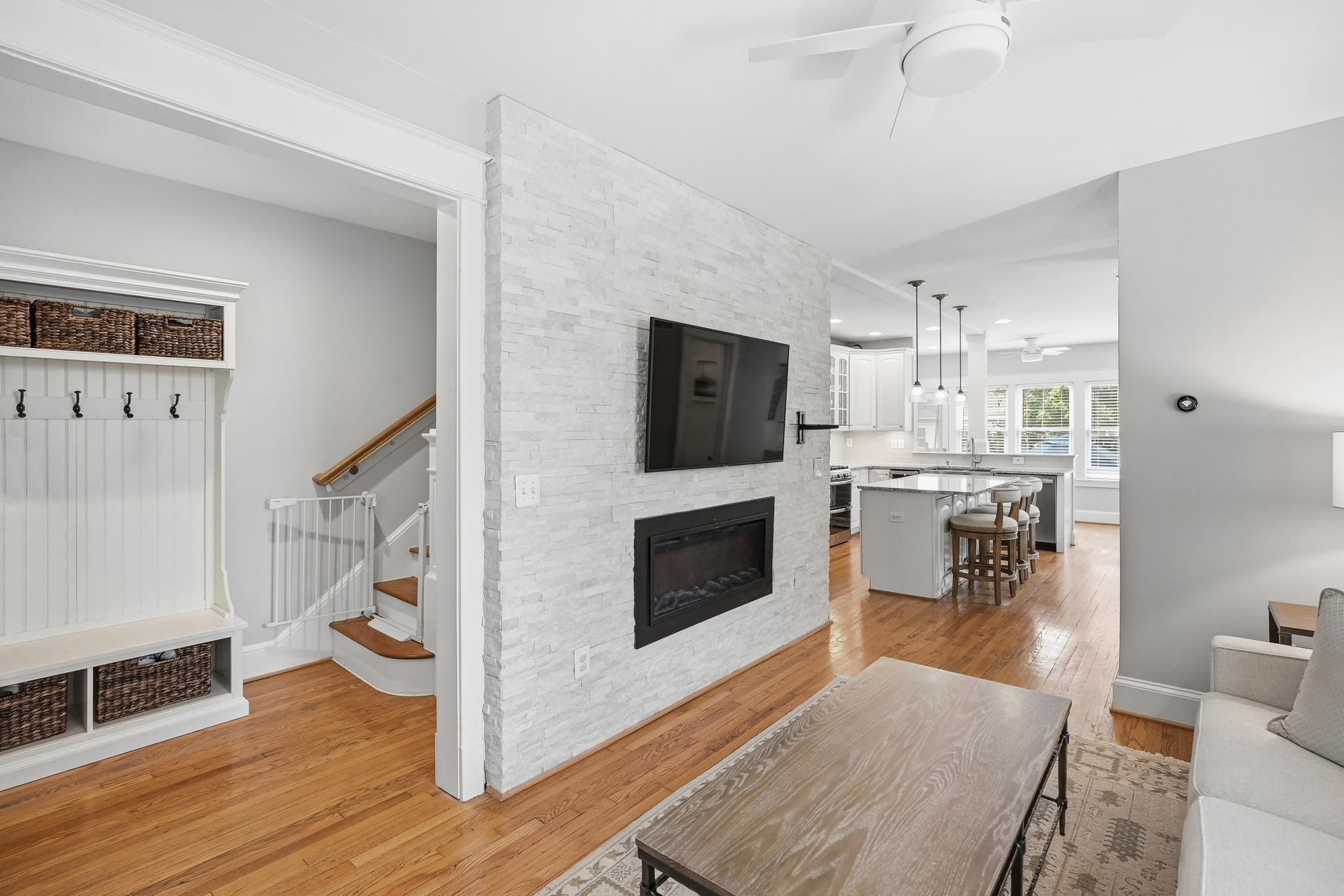  636 N Columbus Street, Alexandria, VA, 22314 - 物件實景