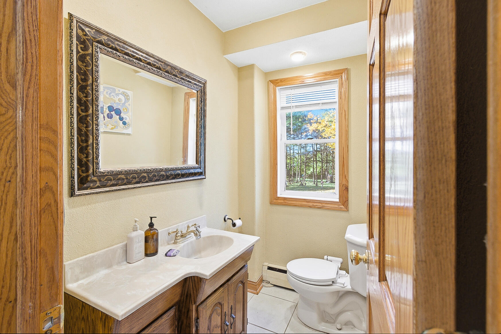 Jefferson, Wisconsin, 53549, United States, 4 Bedrooms Bedrooms, ,2 BathroomsBathrooms,Residential,For Sale,1973075