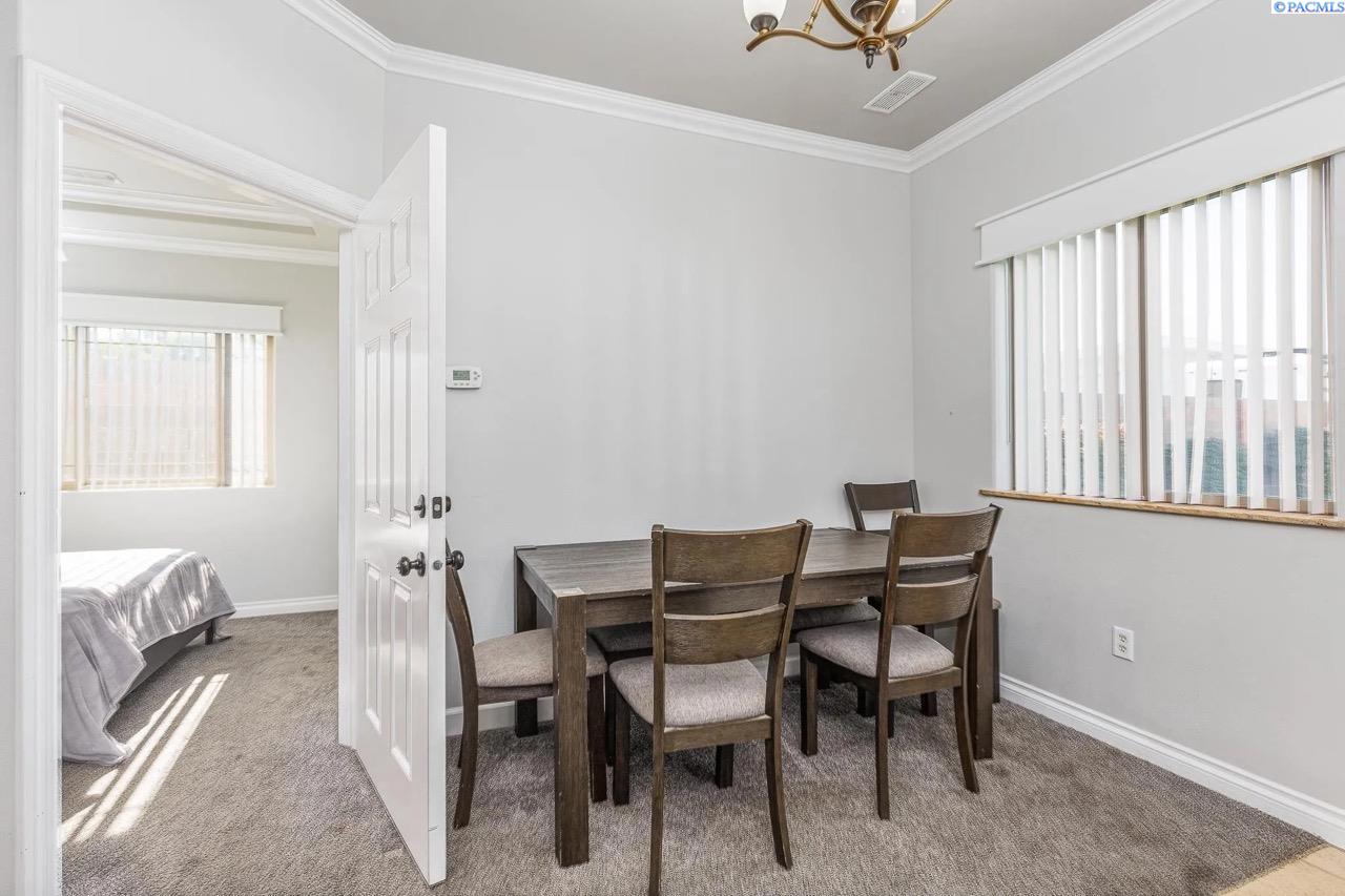 Kennewick, Washington, 99336, United States, 7 Bedrooms Bedrooms, ,7 BathroomsBathrooms,Residential,For Sale,1983847