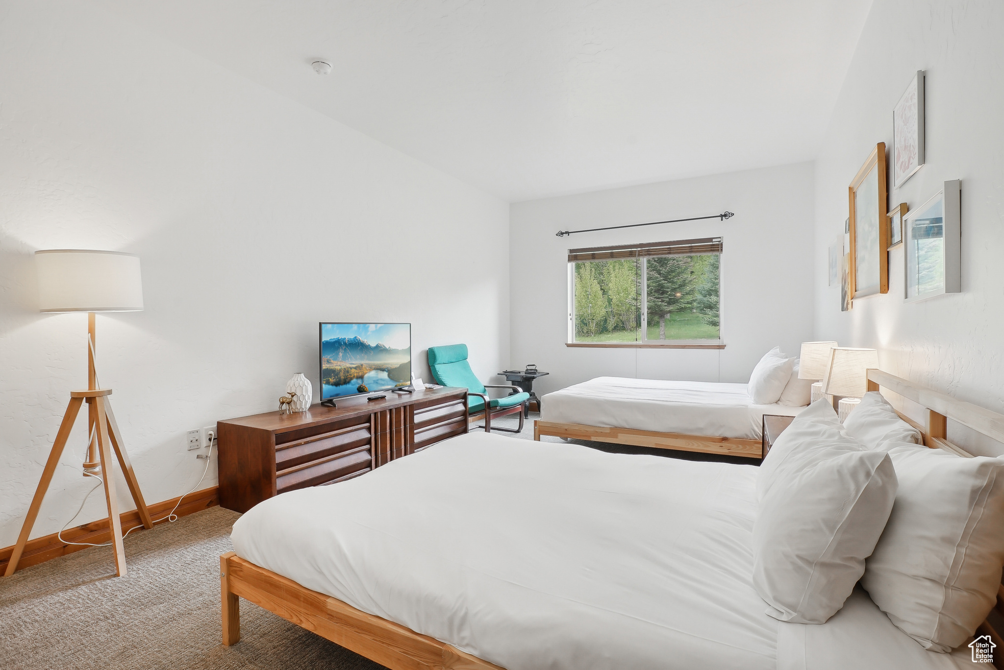 Midway, Utah, 84049, United States, 3 Bedrooms Bedrooms, ,3 BathroomsBathrooms,Residential,For Sale,1827557
