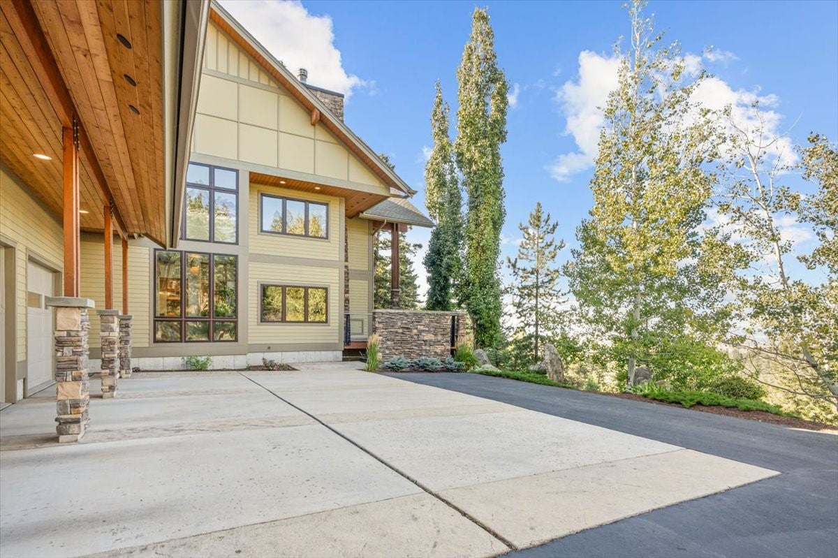 Clancy, Montana, 59634, United States, 6 Bedrooms Bedrooms, ,5 BathroomsBathrooms,Residential,For Sale,1873825
