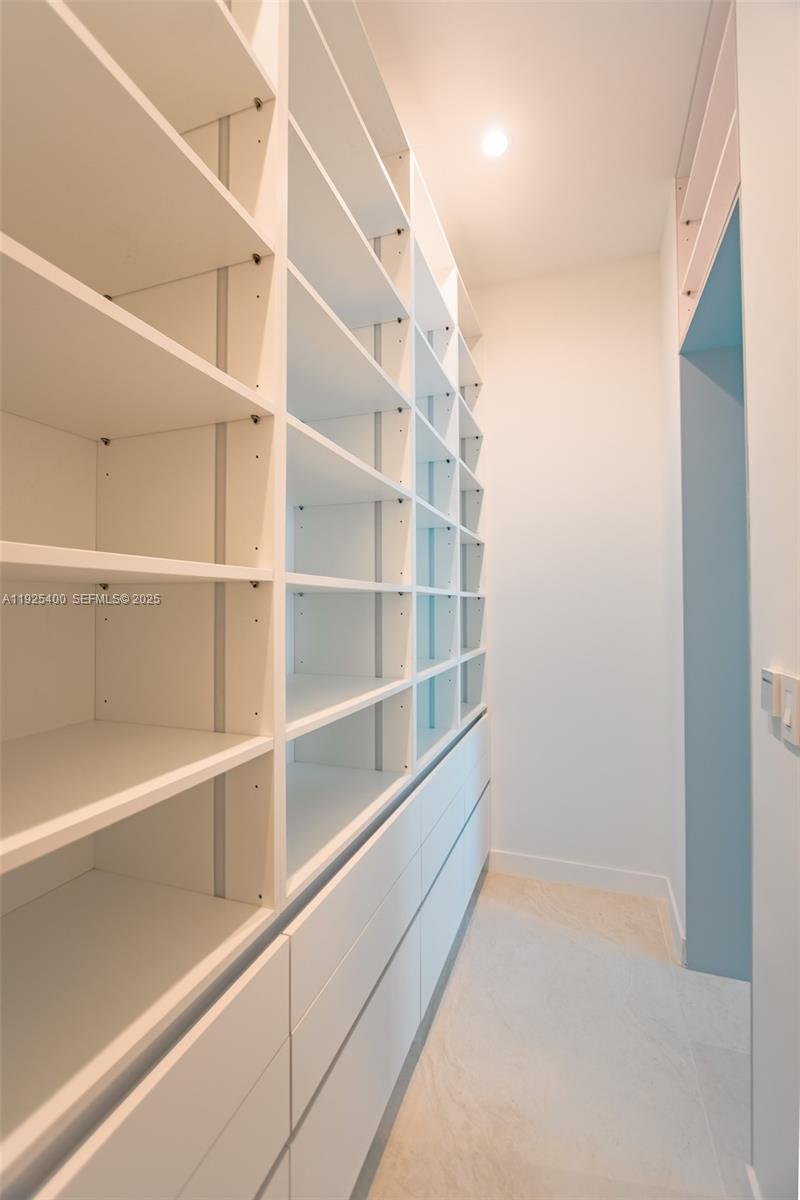 Pinecrest, Florida, 33156, United States, 6 Bedrooms Bedrooms, ,8 BathroomsBathrooms,Residential,For Sale,2003369