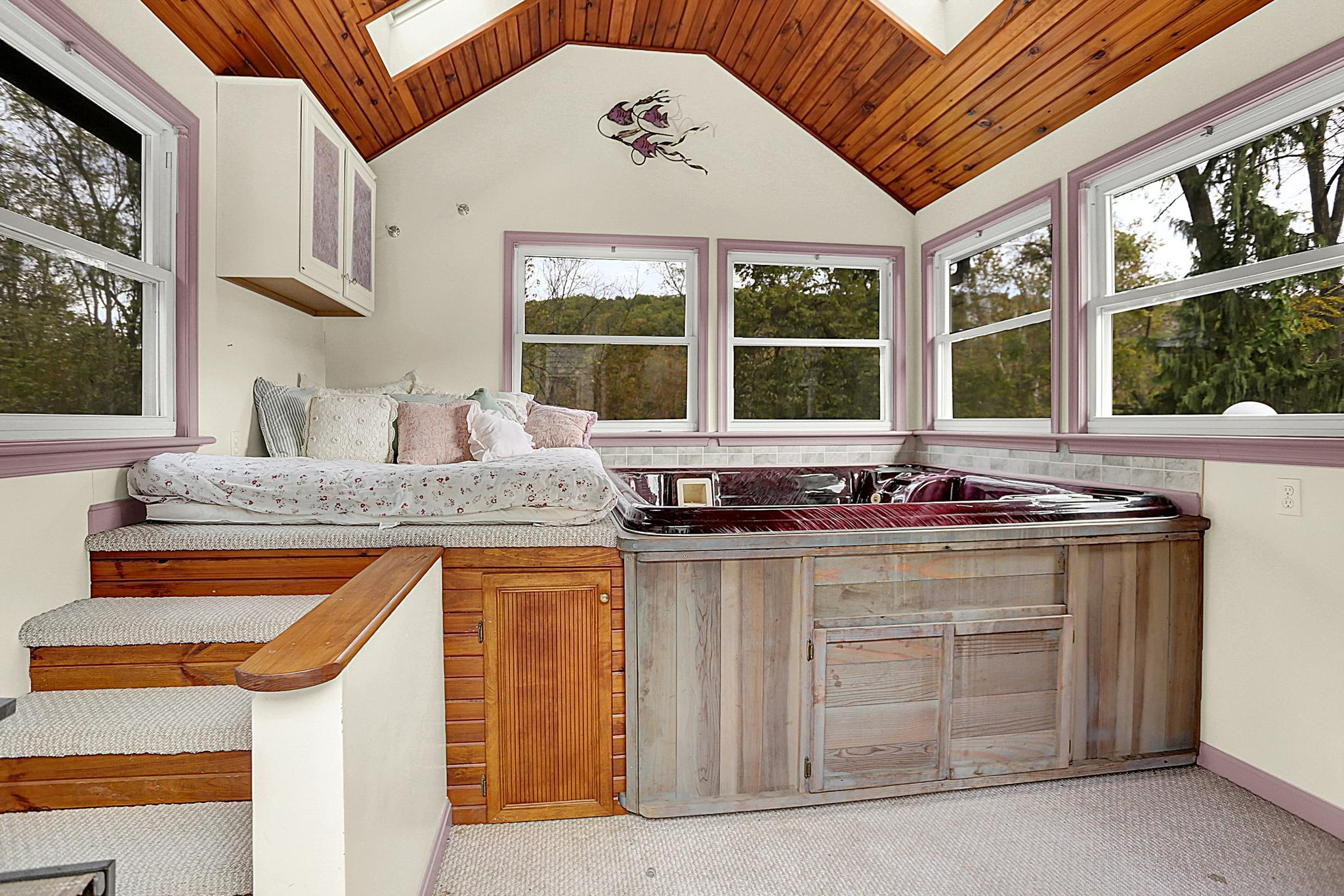 Thompsontown, Pennsylvania, 17094, United States, 4 Bedrooms Bedrooms, ,3 BathroomsBathrooms,Residential,For Sale,1981637