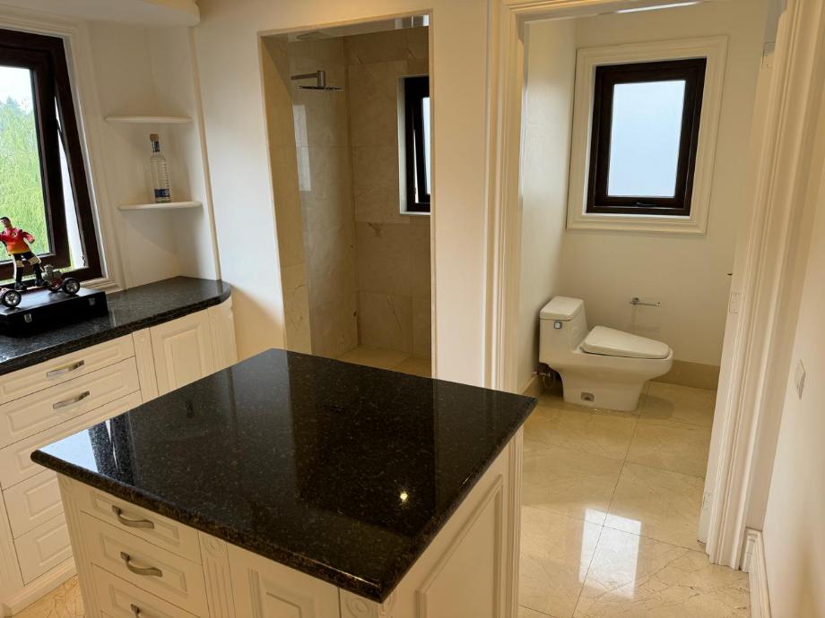 Lerma, Estado de méxico, 52005, Mexico, 5 Bedrooms Bedrooms, ,5 BathroomsBathrooms,Residential,For Sale,2003120