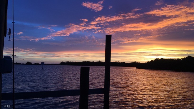 Fort Myers, Florida, 33905, United States, 3 Bedrooms Bedrooms, ,4 BathroomsBathrooms,Residential,For Sale,1997998