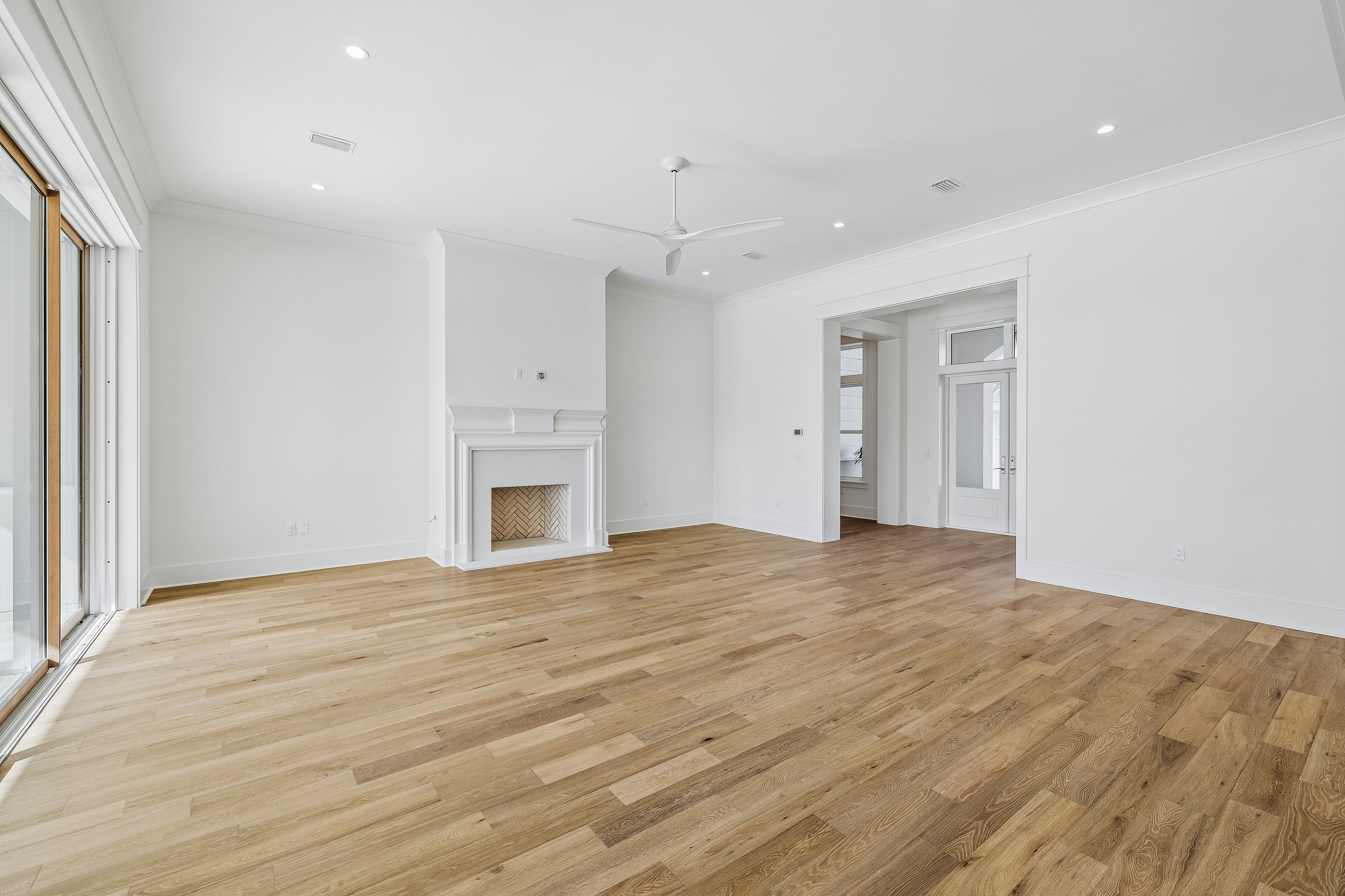  Newly-Finished Custom Residence With Dune Lake Views - 物件實景
