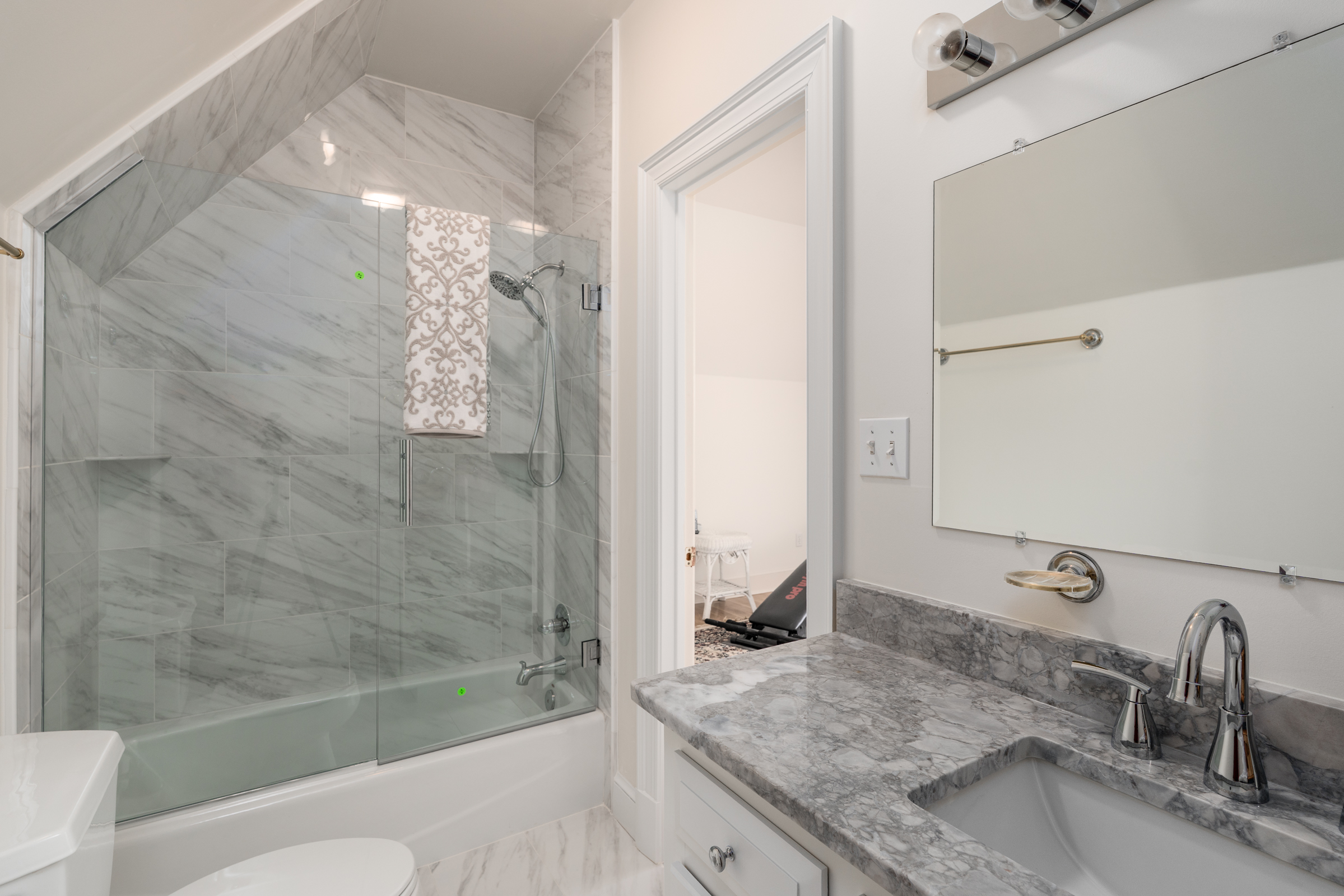  221 Dryden Lane, Richmond, VA 23229 - 物件實景