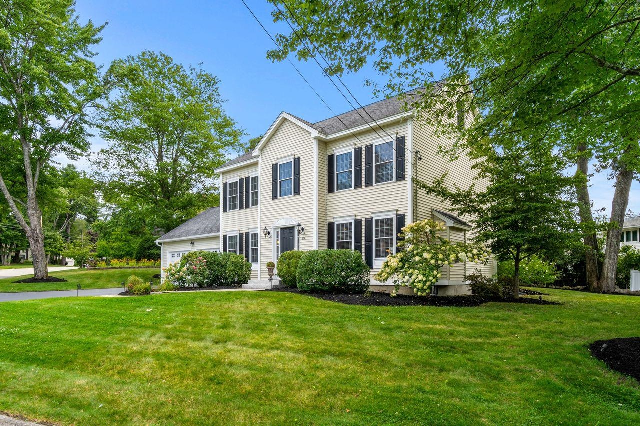 Manchester, New Hampshire, 03104, United States, 4 Bedrooms Bedrooms, ,3 BathroomsBathrooms,Residential,For Sale,1934324