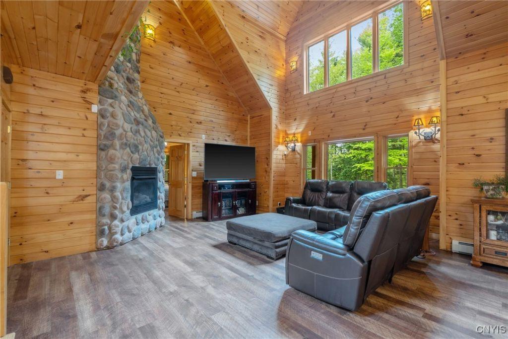 Cleveland, New York, 13042, United States, 4 Bedrooms Bedrooms, ,4 BathroomsBathrooms,Residential,For Sale,1821145