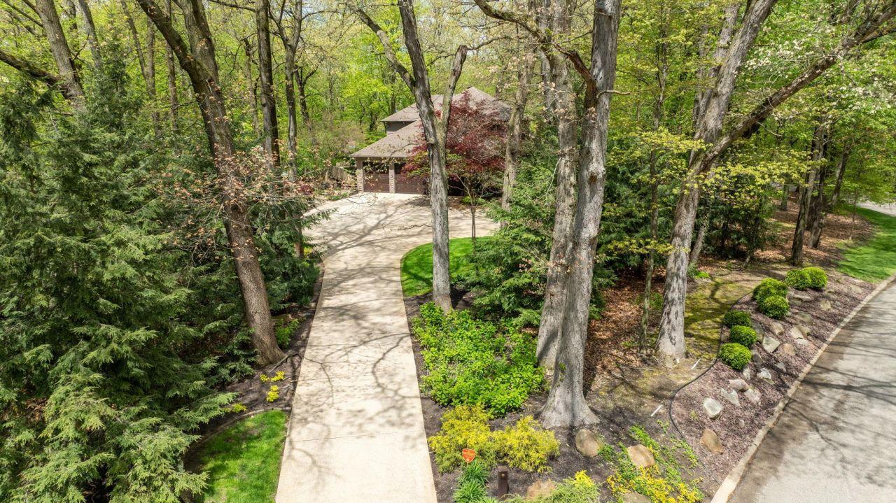 Bristol, Indiana, 46507, United States, 5 Bedrooms Bedrooms, ,4 BathroomsBathrooms,Residential,For Sale,1804432