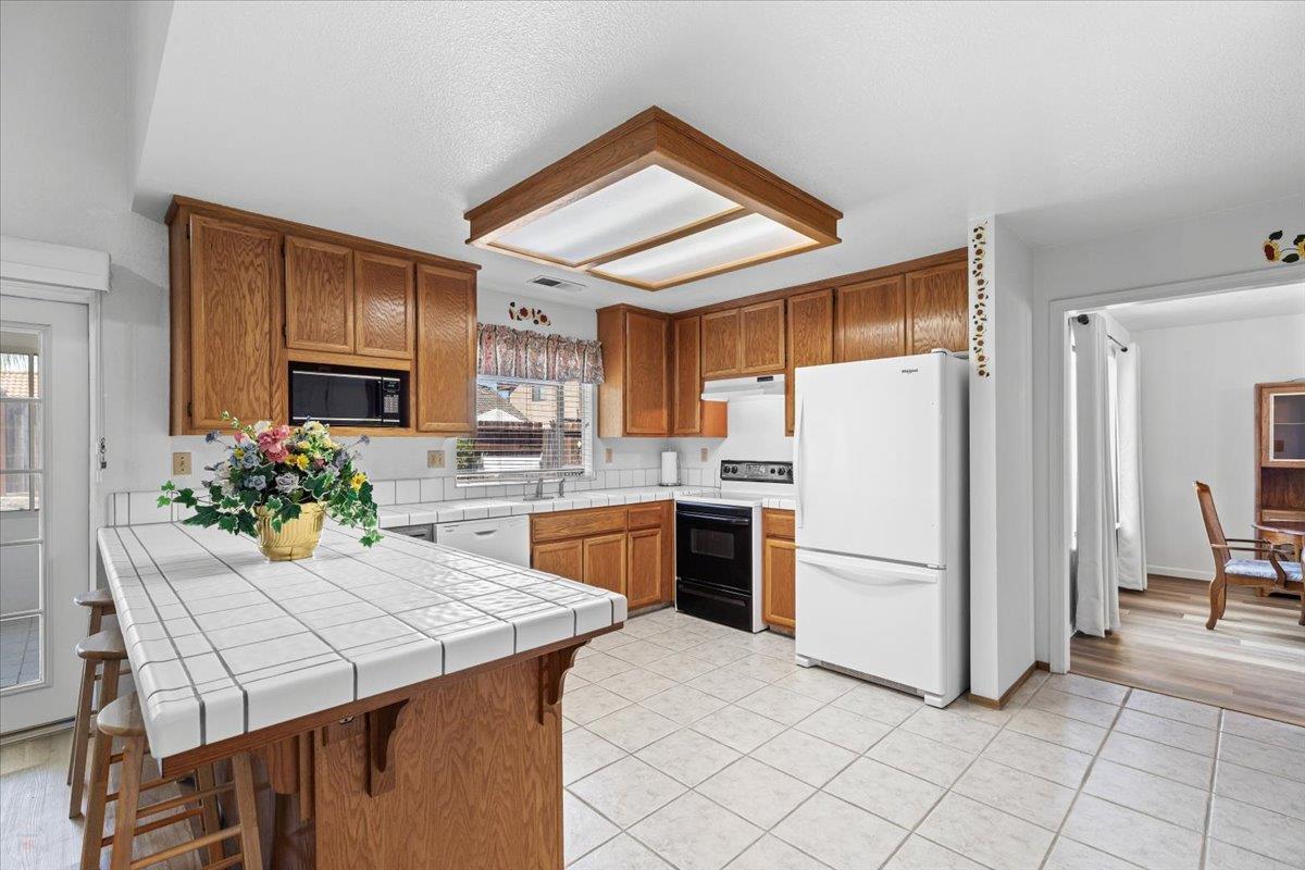 Ceres, California, 95307, United States, 4 Bedrooms Bedrooms, ,3 BathroomsBathrooms,Residential,For Sale,2035300