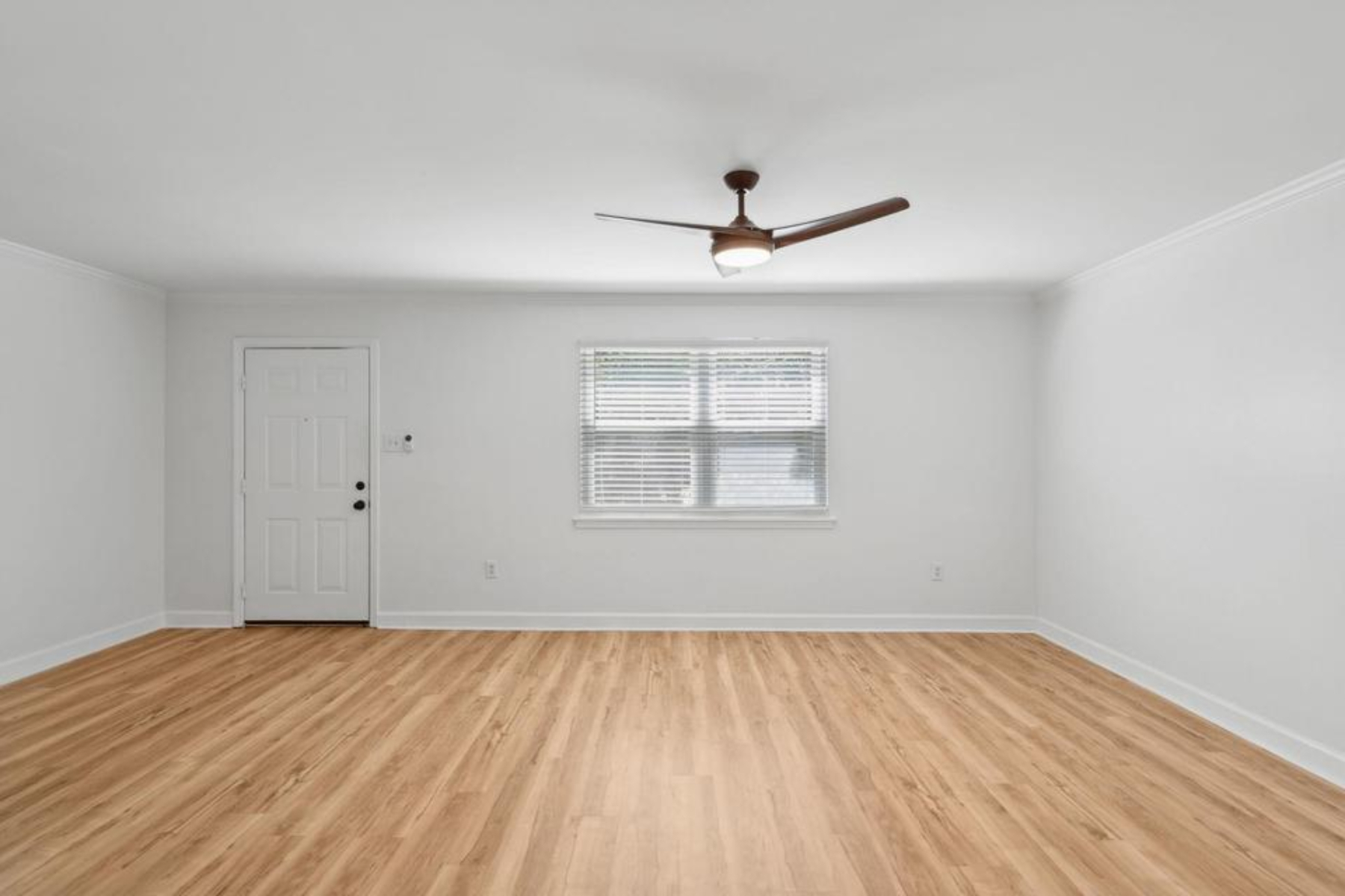  415 Parkdale Drive 8E - 物件實景