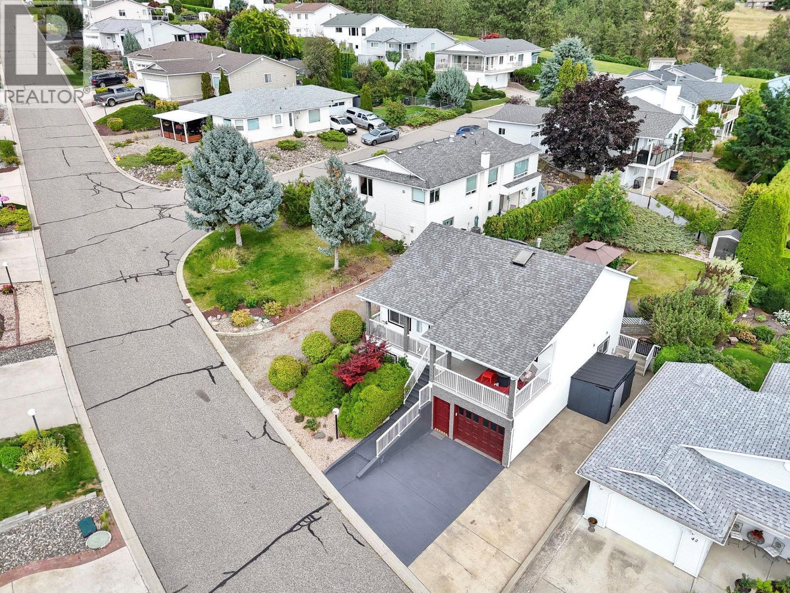 KELOWNA, British Columbia, V1X 7T6, CA, 4 Bedrooms Bedrooms, ,2 BathroomsBathrooms,Residential,For Sale,1918347