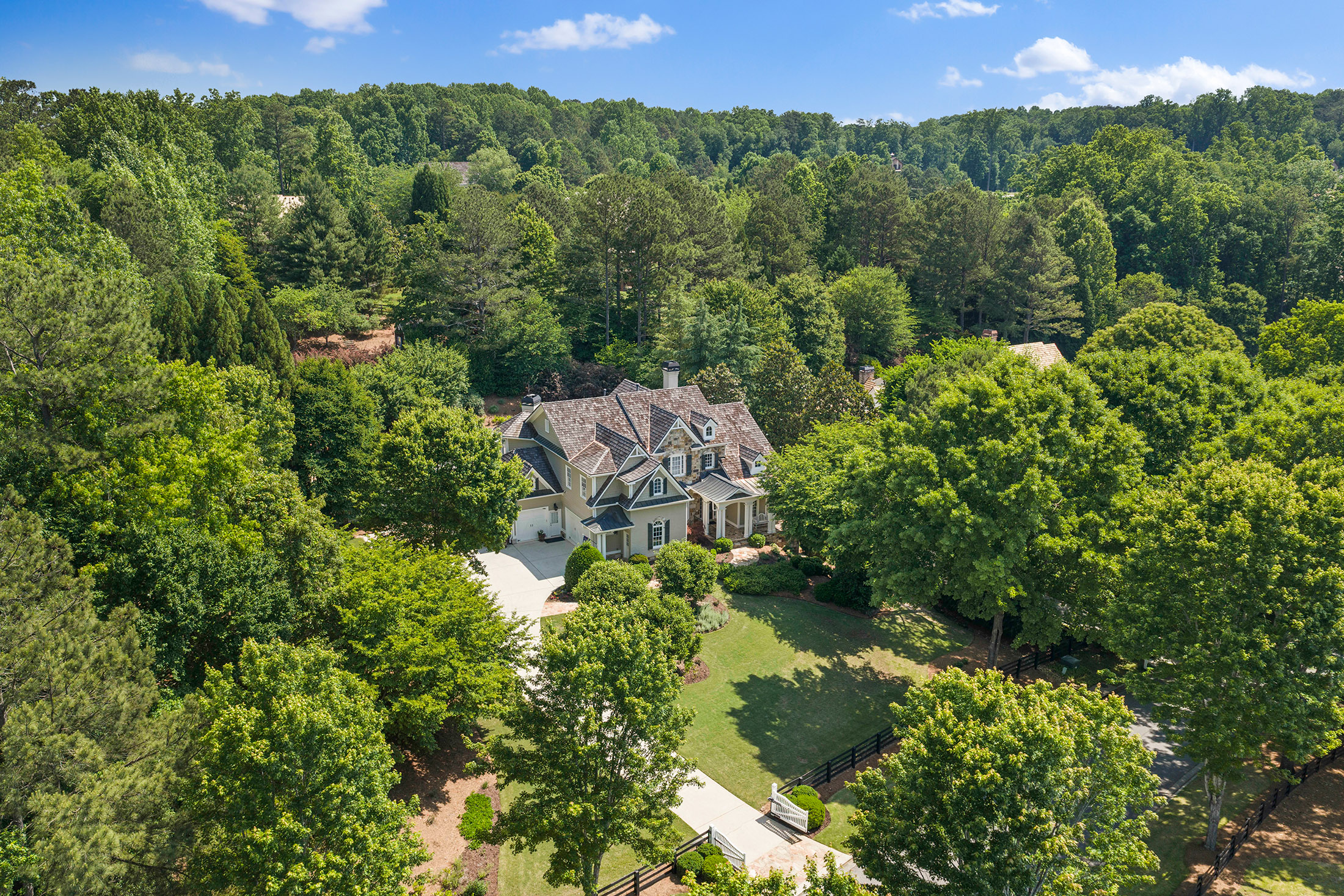  Estate-style Living in One of Milton