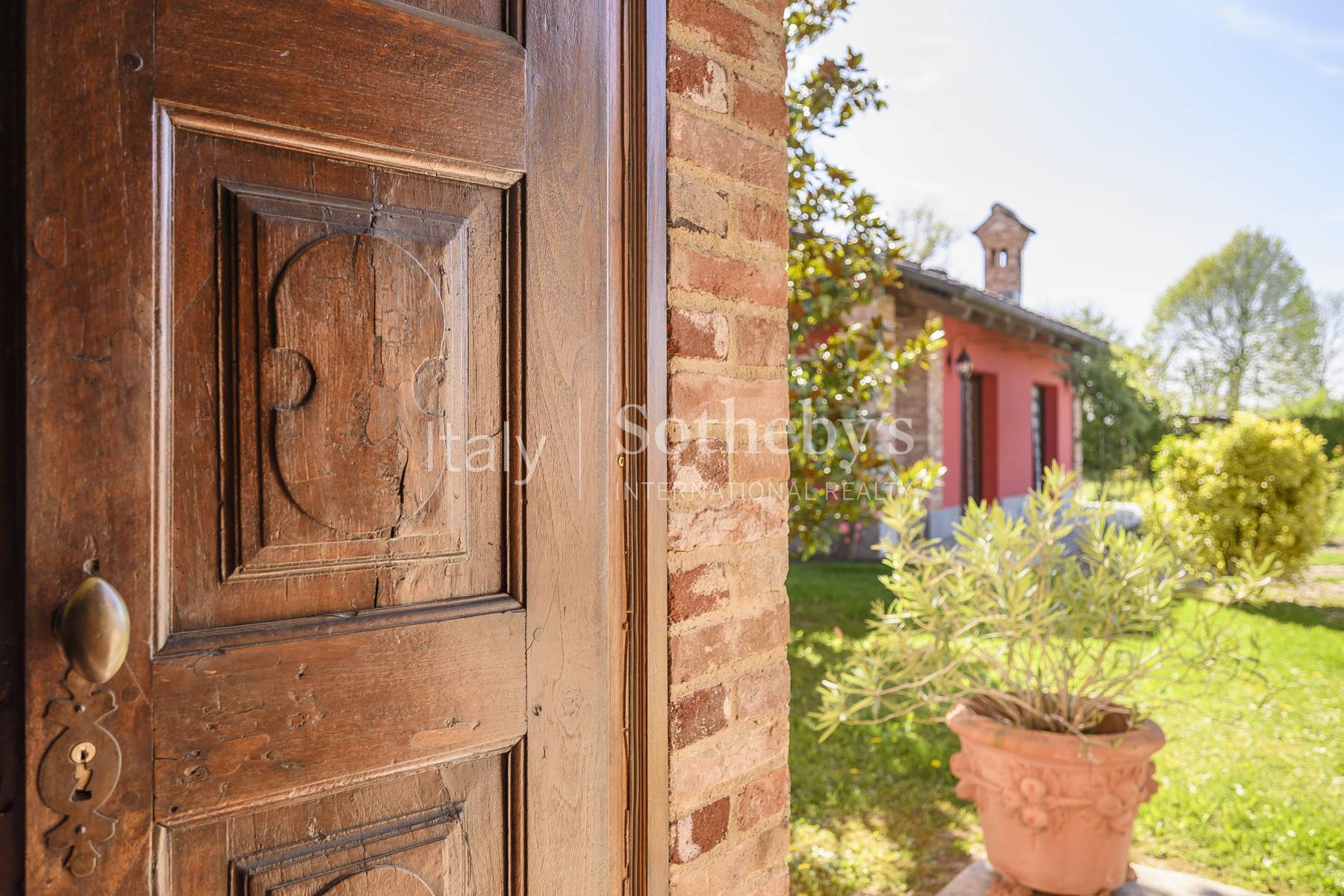  Elegant property with garden in the heart of the Roero - 物件實景