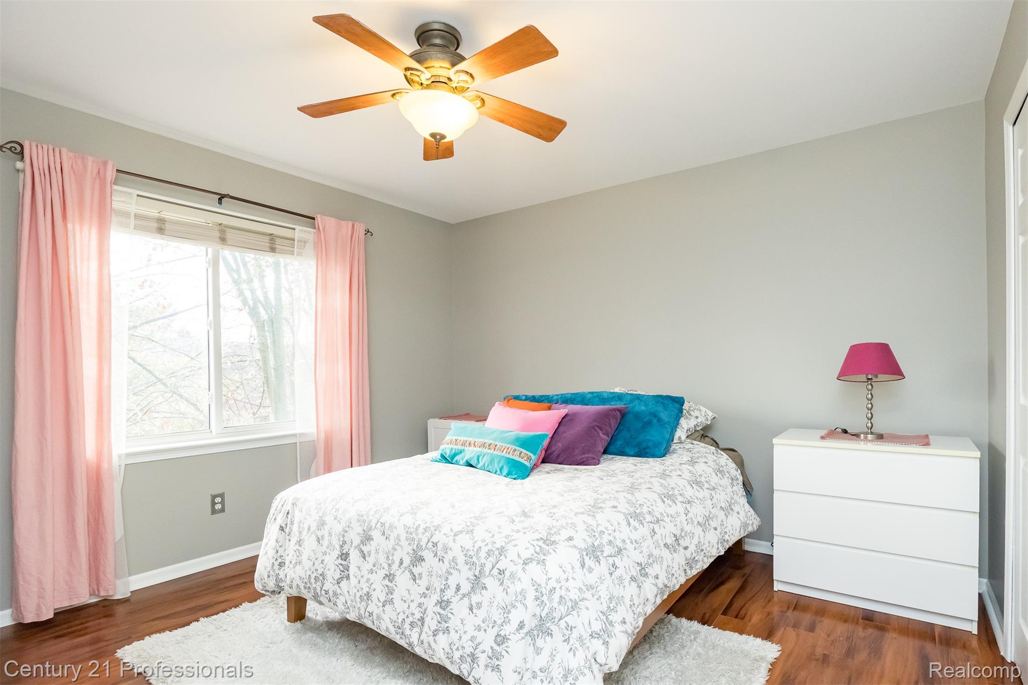 Macomb, Michigan, 48044, United States, 4 Bedrooms Bedrooms, ,3 BathroomsBathrooms,Residential,For Sale,1997727