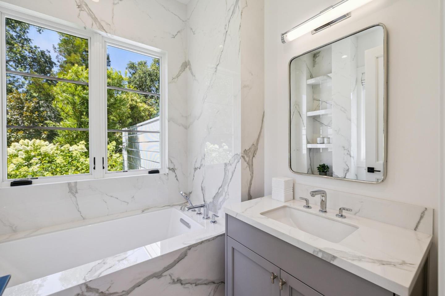 Atherton, California, 94027, United States, 8 Bedrooms Bedrooms, ,11 BathroomsBathrooms,Residential,For Sale,1942052