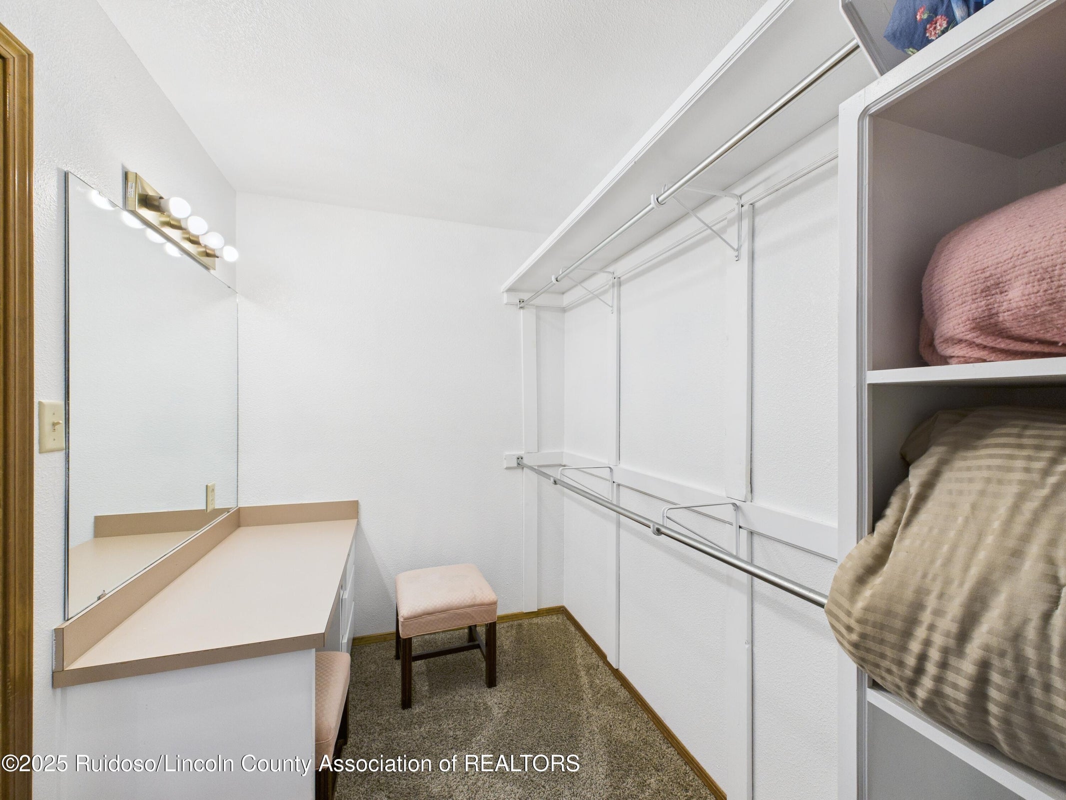 Ruidoso, New Mexico, 88345, United States, 5 Bedrooms Bedrooms, ,4 BathroomsBathrooms,Residential,For Sale,2006103