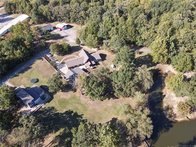 Eufaula, Oklahoma, 74432, United States, 3 Bedrooms Bedrooms, ,3 BathroomsBathrooms,Residential,For Sale,1987326