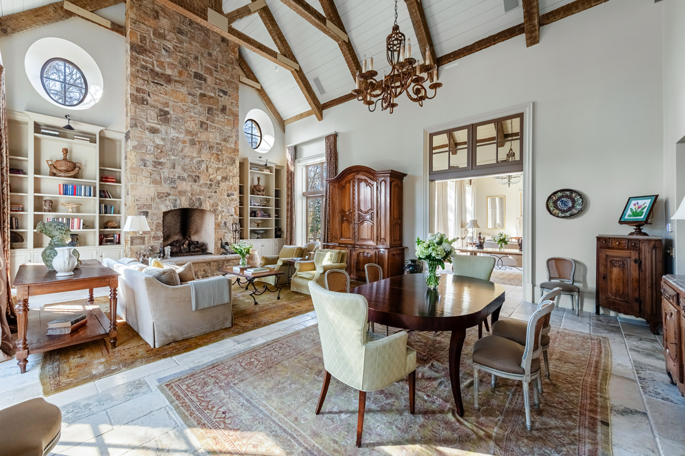  Magnificent Buckhead Home on 2.2+/- Acres with Pool and Pool House - 物件實景